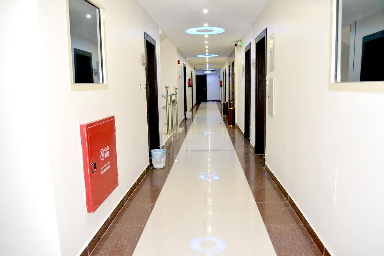 Alkhrbush Llshkk Almkhdoma Aparthotel Hafar Al-Batin Exterior photo